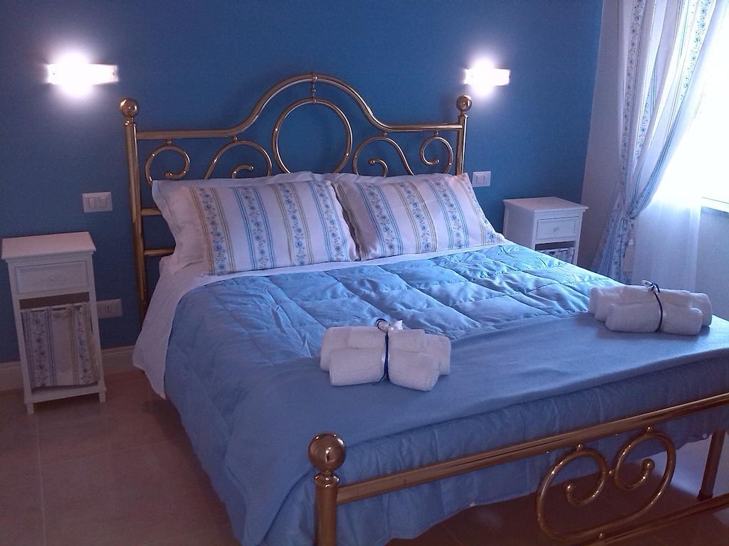 Fontana Vecchia Acomodação com café da manhã Atina Quarto foto